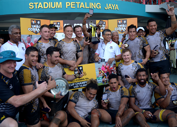 Pasukan Penguins International rangkul juara untuk kali ke-6 bagi edisi kejohanan ke-45 ini. Foto Kredit - Sukandaily