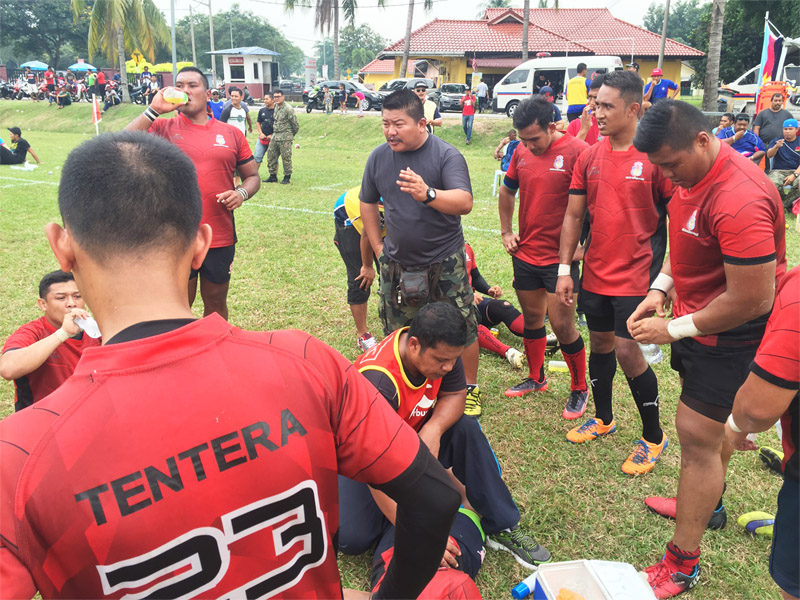 Sukandaily - 2016 Kejohanan Ragbi Piala Agong Ke-34 - Jurulatih ATM - Pegawai Waran (U) I Iruan Idris